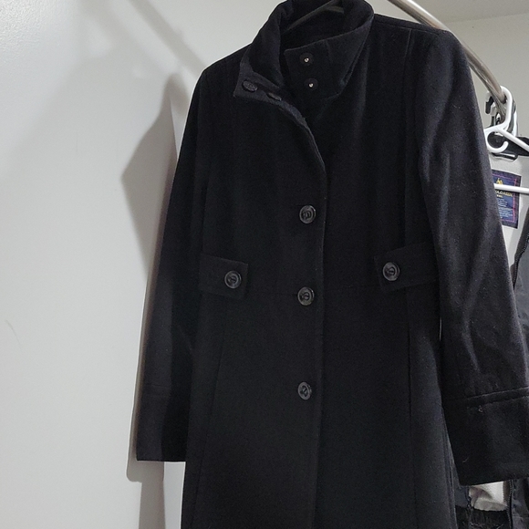Coat - Picture 13 of 16